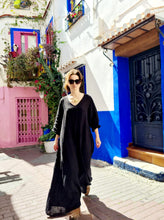 Cargar imagen en el visor de la galería, Mono Loraila