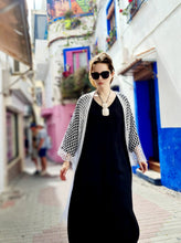 Cargar imagen en el visor de la galería, Mono Loraila